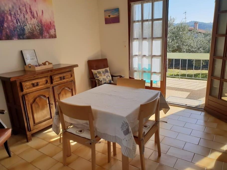 Residence Lou Cigaloun - Ana Location Greoux-les-Bains Bagian luar foto