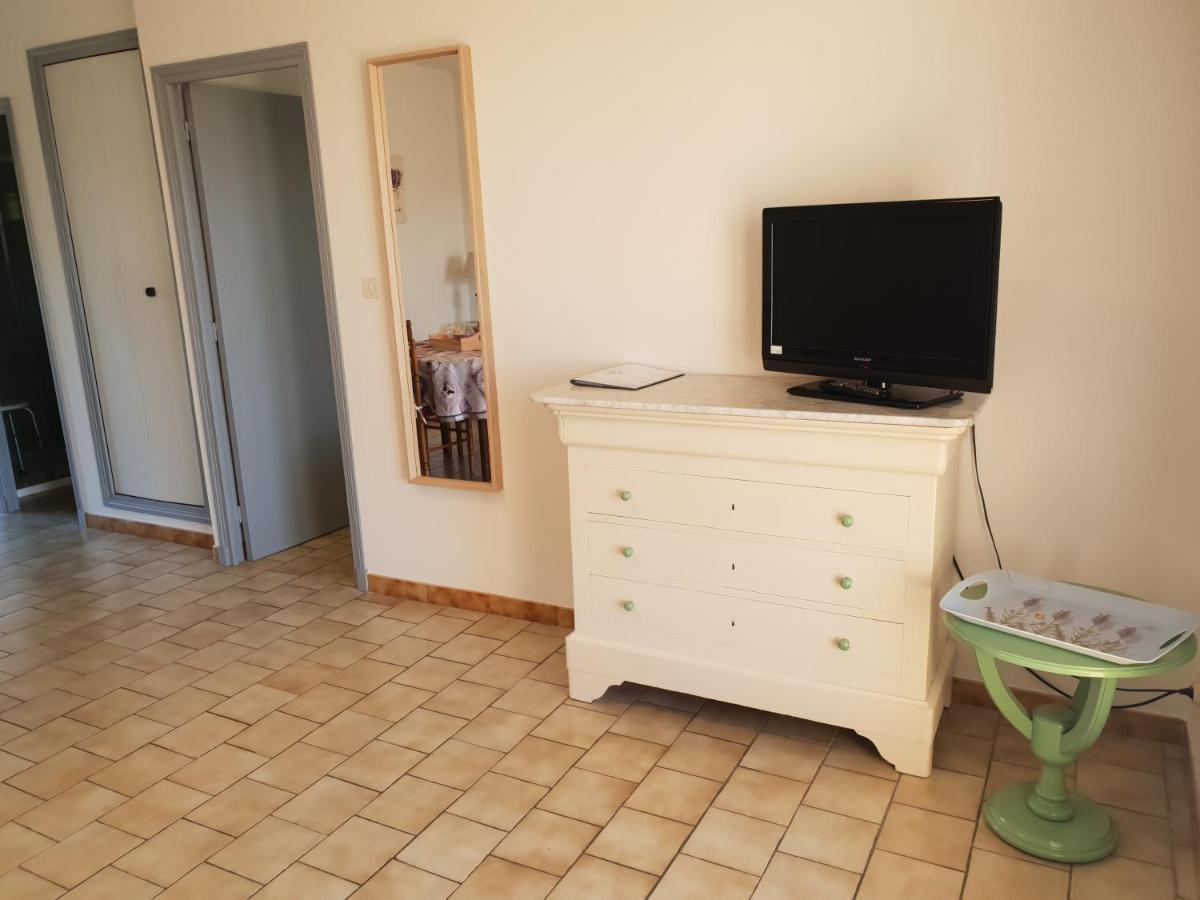 Residence Lou Cigaloun - Ana Location Greoux-les-Bains Bagian luar foto