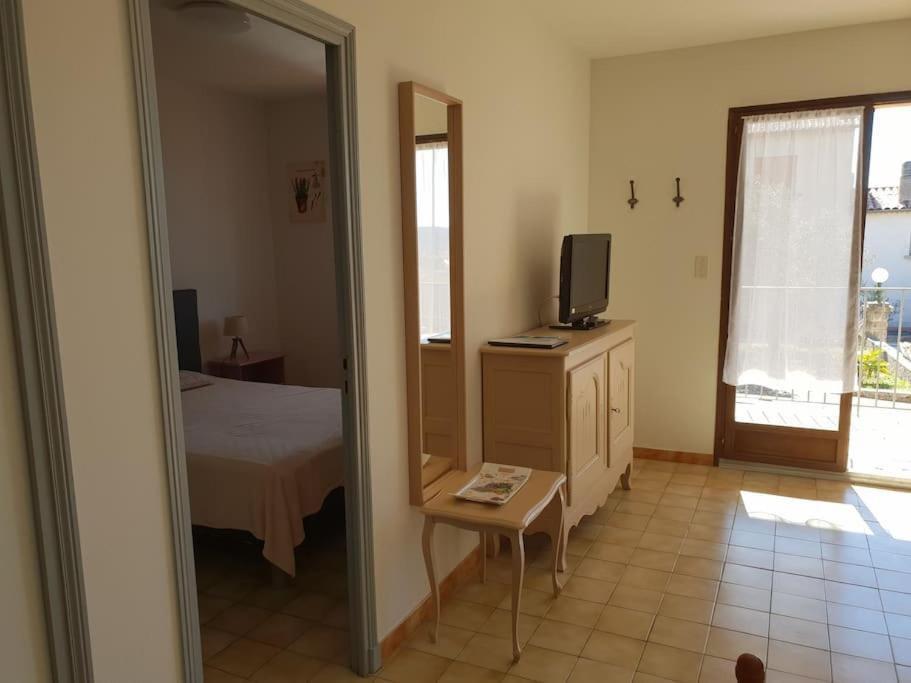 Residence Lou Cigaloun - Ana Location Greoux-les-Bains Bagian luar foto
