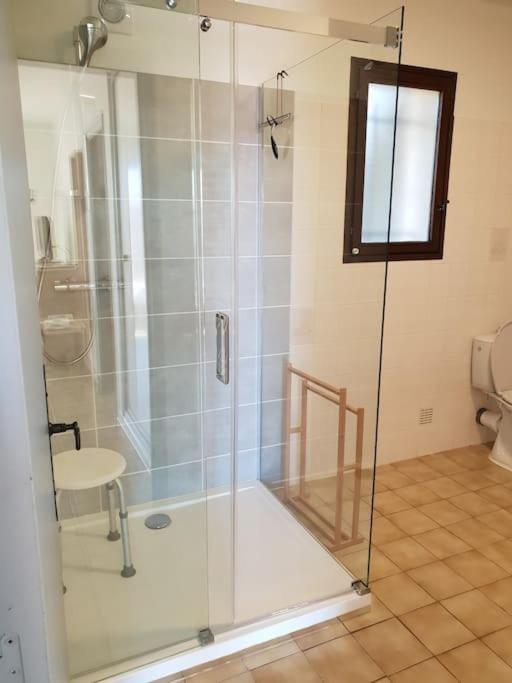 Residence Lou Cigaloun - Ana Location Greoux-les-Bains Bagian luar foto